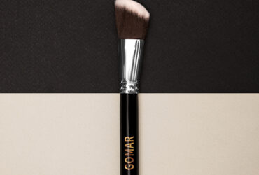 Brush Up Your Beauty: A Comprehensive Guide To Choosing And Using Makeup Brushes